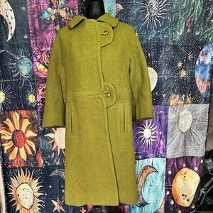 Vintage 50’s Mathews Chartreuse Wool Coat. Pockets. Mid Century Mod. Small. USA.